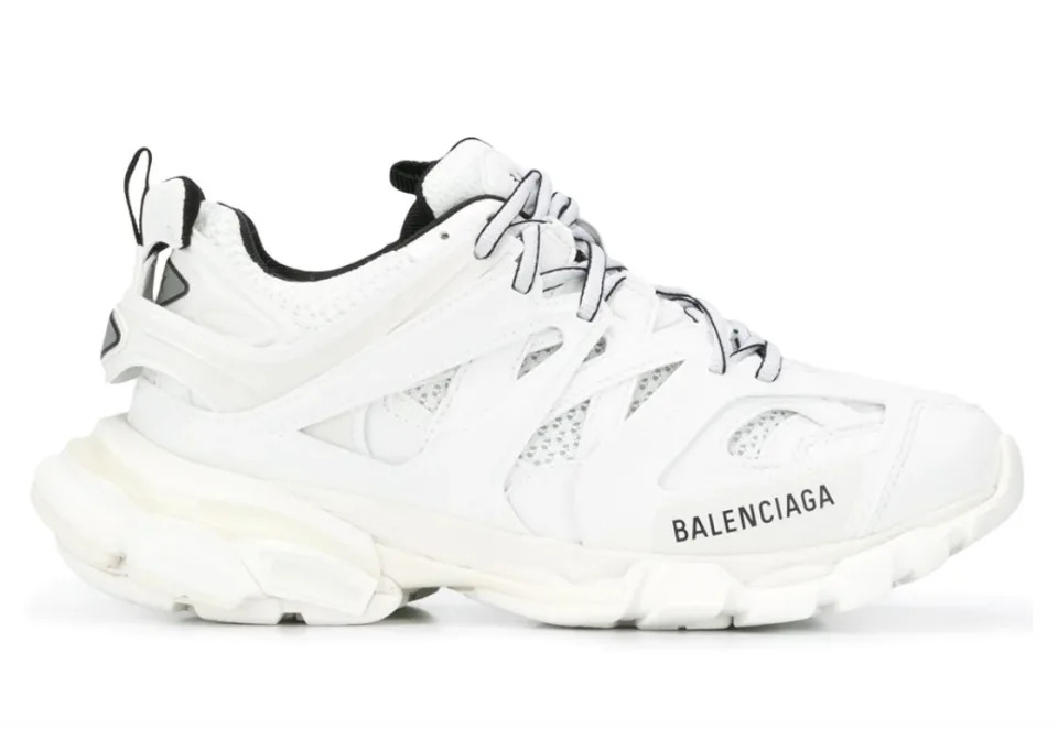 Balenciaga鞋難得7折！趁未斷碼入手Triple S老爹鞋減價低至$5,124