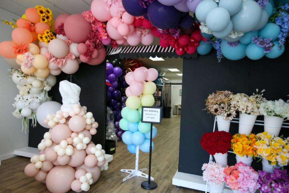 Merriment & Company in Puyallup is a balloon store that offers custom installations, balloon backdrops, backdrop rentals, grab-and-go garlands and do-it-yourself kits.