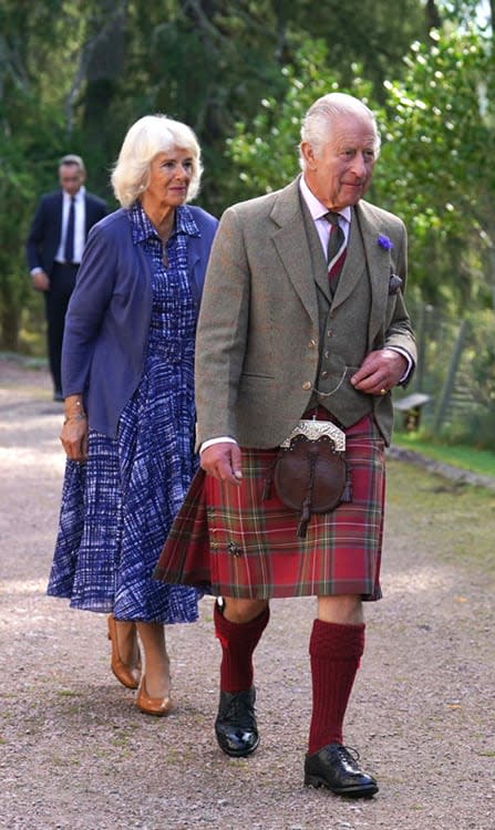 Carlos y Camilla tras la misa