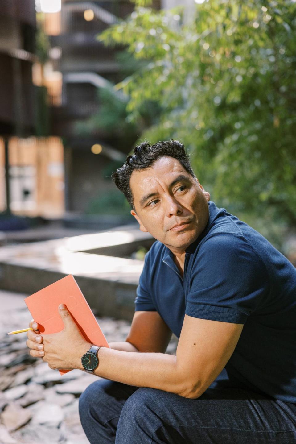 Central Valley-born fiction writer Manuel Muñoz wins prestigious MacArthur Foundation award for “depicting with empathy and nuance the Mexican American communities of California’s Central Valley.”