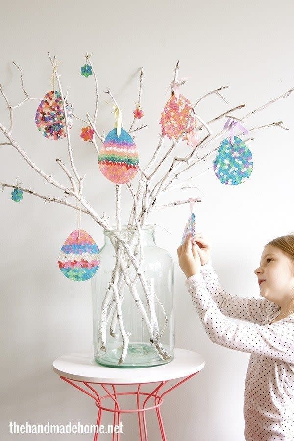 12) Sun Catcher Easter Tree