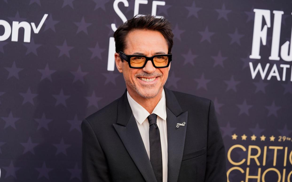 Bei den Critics Choice Awards erhielt Robert Downey Jr. die Auszeichnung als bester Nebendarsteller. (Bild: 2024 Getty Images/Presley Ann)
