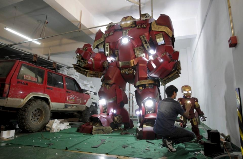 神人級粉絲製作! 1:1 巨型 Iron Man Hulkbuster 太型了 [圖庫]