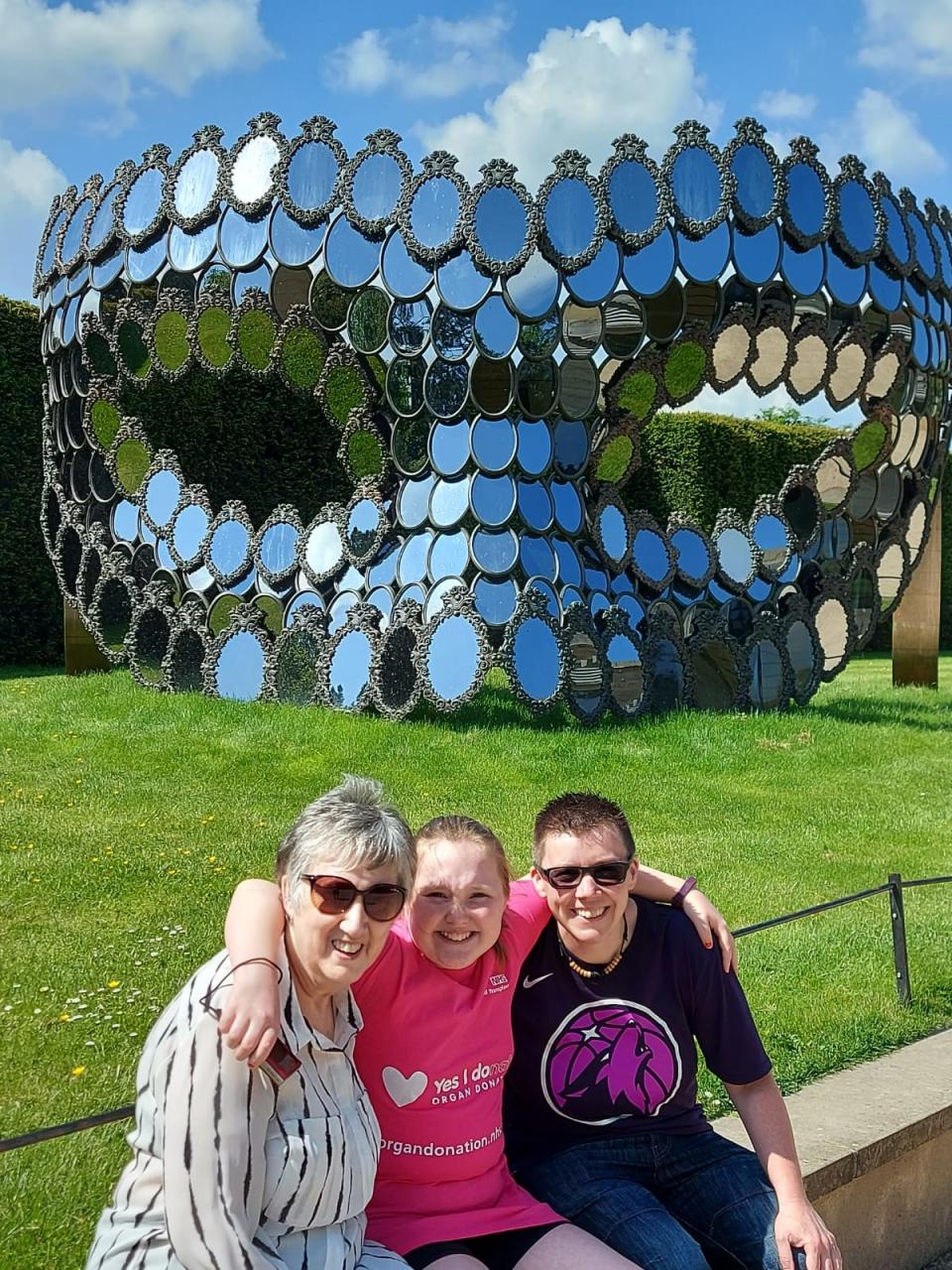 Sue and daughter Tracey pictured with Tracey's niece, 11-year-old Ellie. (Supplied)