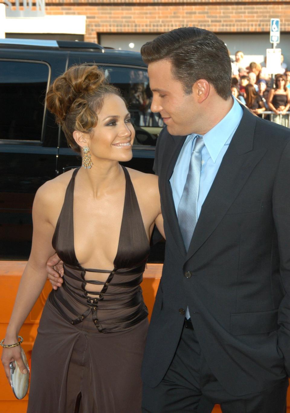 Jennifer Lopez and Ben Affleck Tour Houses