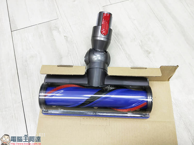 Dyson V8 Absolute+ 開箱！給你無線輕巧、強勁吸力！