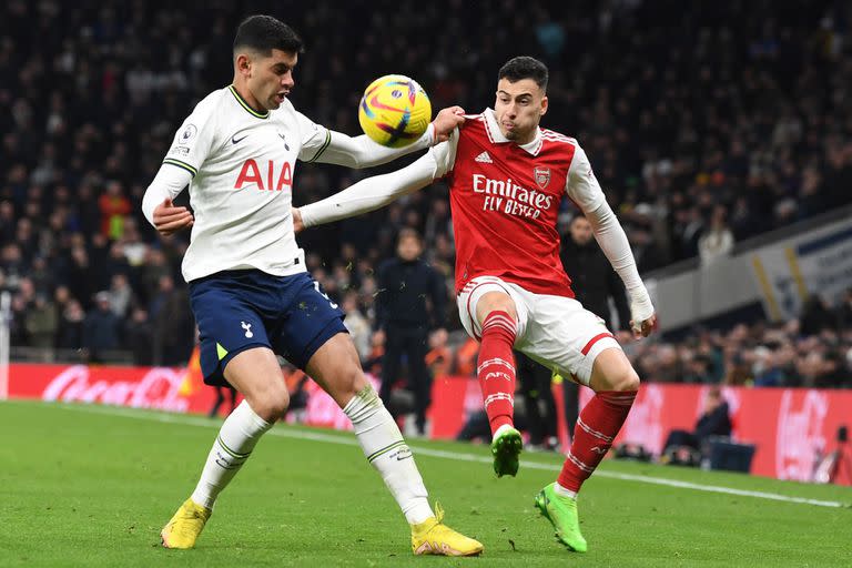 Cristian 'Cuti' Romero fue titular en la derrota ante Arsenal y hará lo propio ante Manchester City