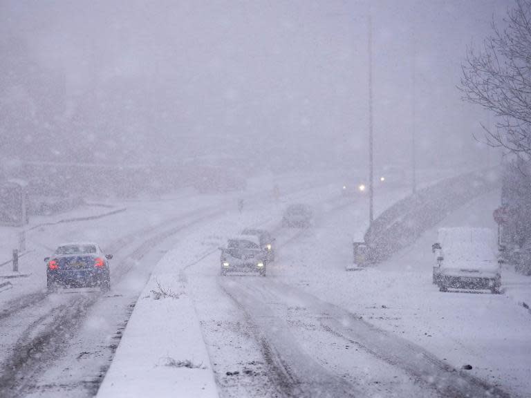 UK weather latest: Up to 20cm of snow forecast as parts of Britain feel 'colder than Arctic Circle'