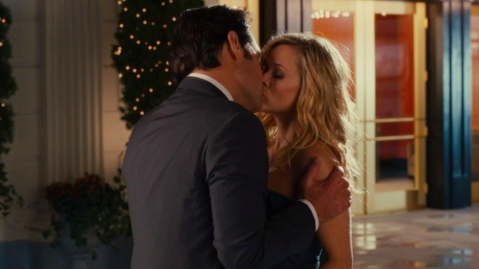 Reese Witherspoon and Paul Rudd in How Do You Know