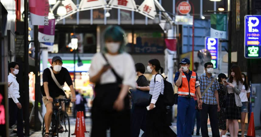 日本池袋風俗圈遭大陸留學生惡意散播愛滋病，3名風俗女確診恐傳染千人。（圖／達志／美聯社）