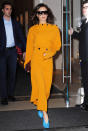 <p>Machte mal wieder den Bordstein zum Runway: Victoria Beckham unterwegs in New York in – klar – Victoria Beckham Collection. (6. Februar 2017, Bild: Getty Images) </p>