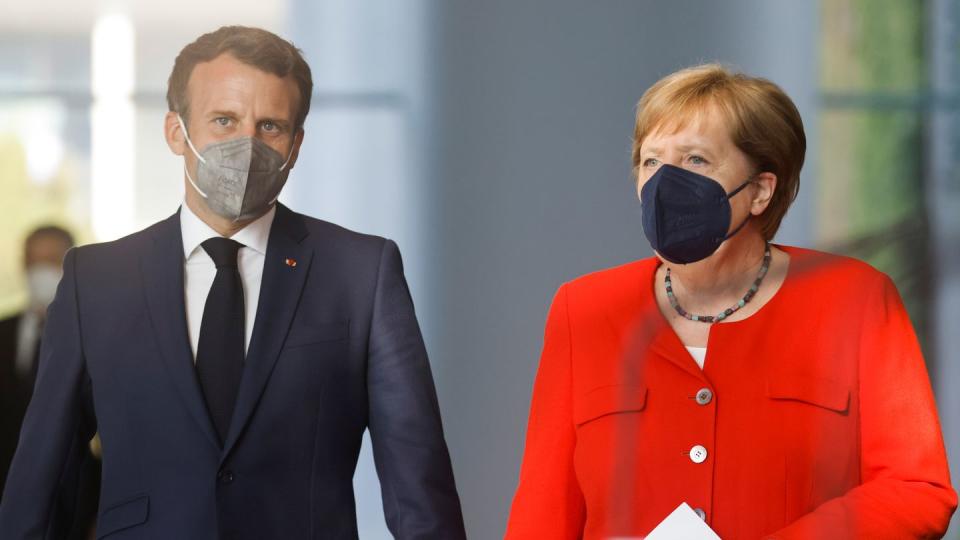 Bundeskanzlerin Angela Merkel und Frankreichs Präsident Emmanuel Macron zusammen in Berlin.