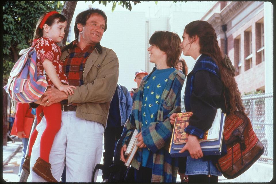Mara Wilson, Robin Williams, Matthew Lawrence and Lisa Jakub in ‘Mrs Doubtfire' (Fox)
