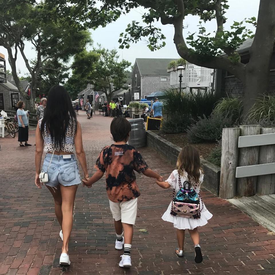 <p>She gave fans a peek at just how big Mason and Penelope are getting in a snapshot from a family vacation last summer. (Photo: <a rel="nofollow noopener" href="https://www.instagram.com/p/BWxd617DH1b/?taken-by=kourtneykardash" target="_blank" data-ylk="slk:Kourtney Kardashian via Instagram;elm:context_link;itc:0;sec:content-canvas" class="link ">Kourtney Kardashian via Instagram</a>)<br><br></p>