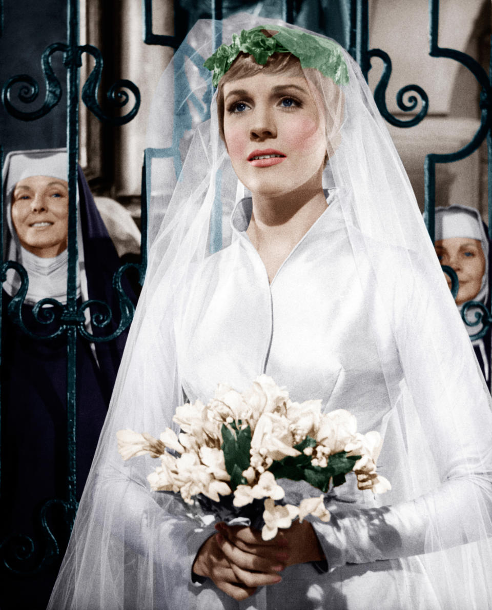 bride holding her bouquet of flowers