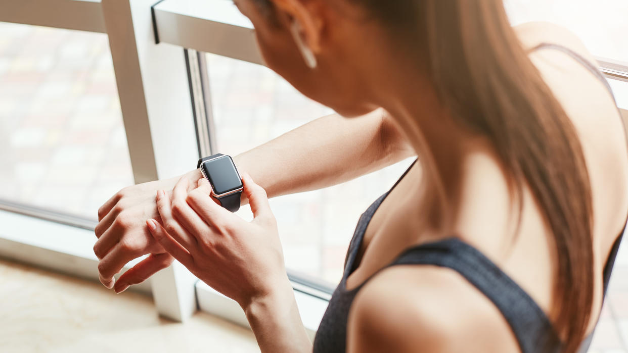 El Apple Watch es el 'rey' del mercado de wearables, pero no todo el mundo puede o quiere pagar tanto por un reloj de este tipo, así que hay alternativas en el mercado. Foto: Getty Images. 