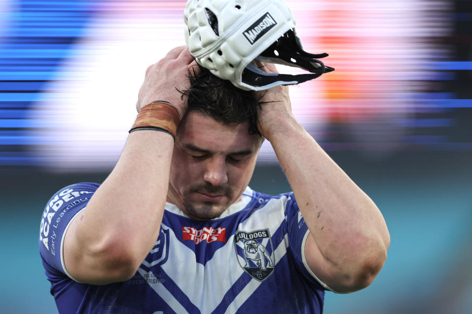 SYDNEY, AUSTRALIA - JULY 02: Reed Mahoney of the Bulldogs is seen dejected at full time after the round 18 NRL match between Canterbury Bulldogs and Newcastle Knights at Accor Stadium on July 02, 2023 in Sydney, Australia. (Photo by Jeremy Ng/Getty Images)