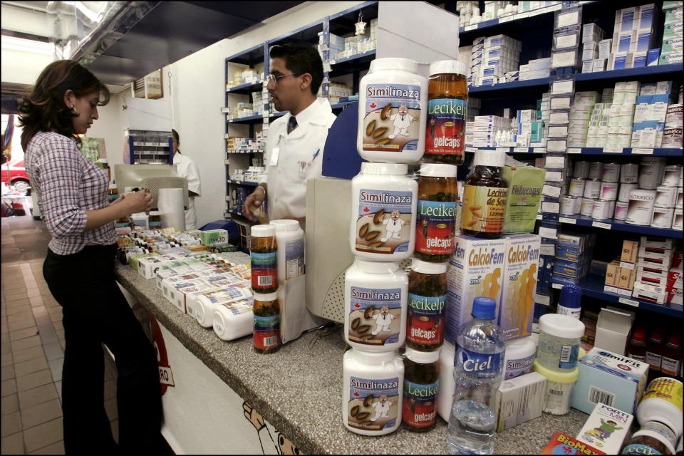 Farmacia en México. (Foto: Patrick AVENTURIER/Gamma-Rapho via Getty Images)