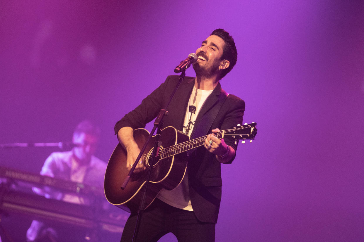 Alex Ubago en el Gran Teatro Bankia Príncipe Pío en Madrid. (Photo by Aldara Zarraoa/Redferns)