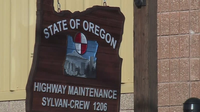 <em>An ODOT Highway Maintenance sign, December 14, 2021 (KOIN)</em>