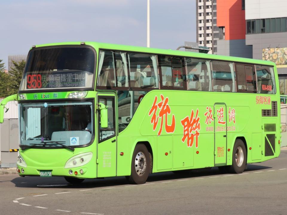 台中958路公車通車了，交通局說， 豐南高速直達台中，車程省下一半時間，車資最多10元。（圖：中市府提供）