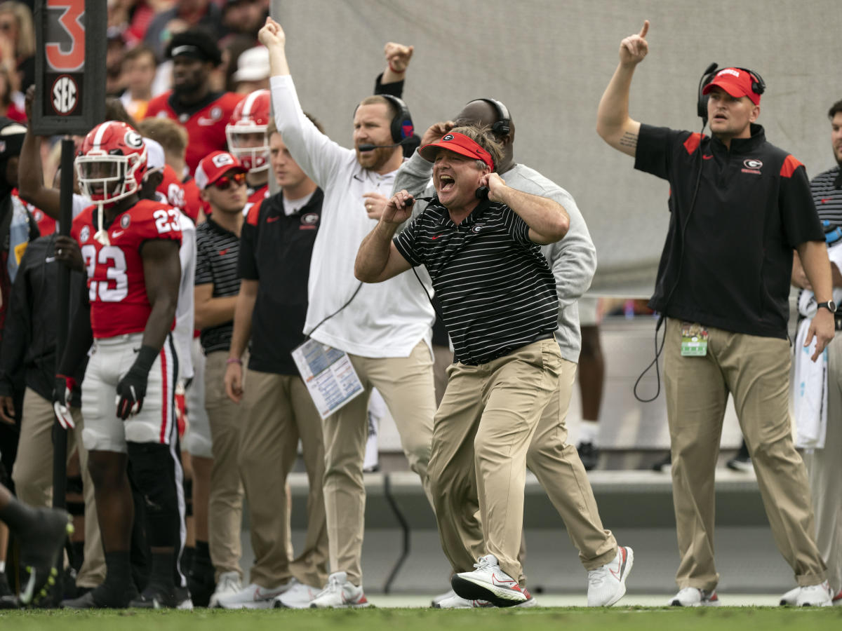 AP Top 25: No. 1 UGA leads unchanged top 5; Ole Miss falls and