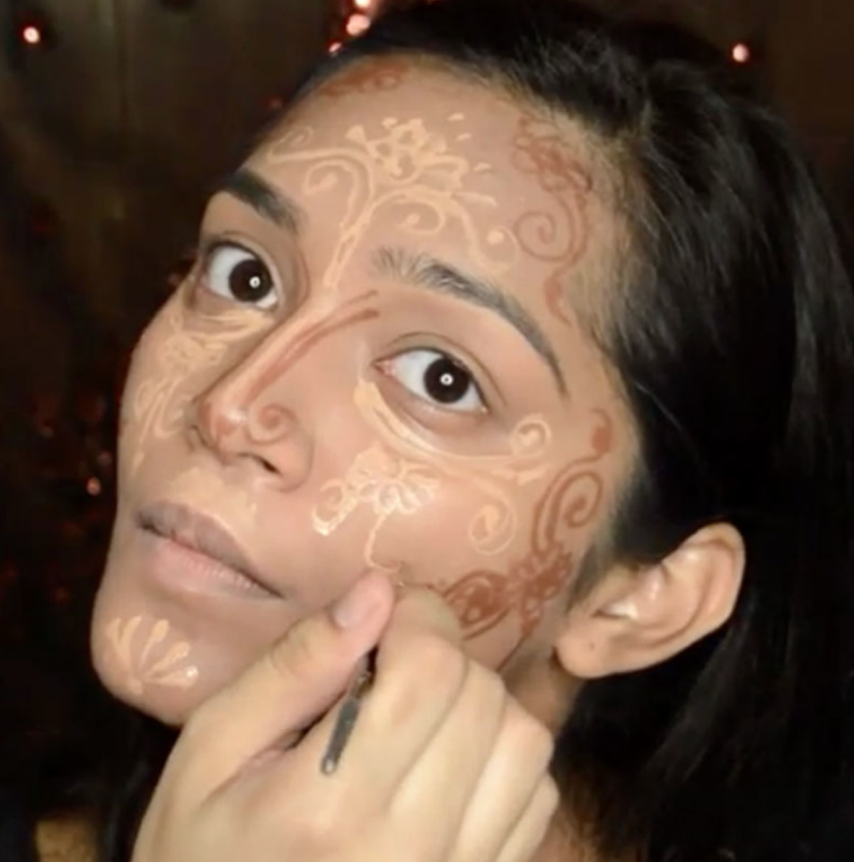 Contouring au Henné