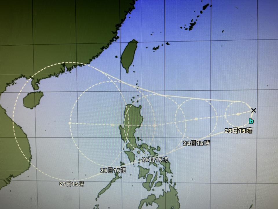 日本氣象廳也預測颱風未來路徑。（圖／翻攝自日本氣象廳）