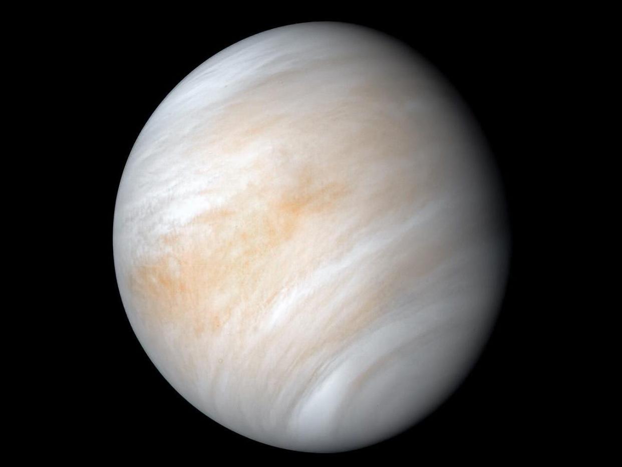 venus venusian clouds atmosphere phosphine mariner 10 februay 1974 nasa jpl kevin m gill