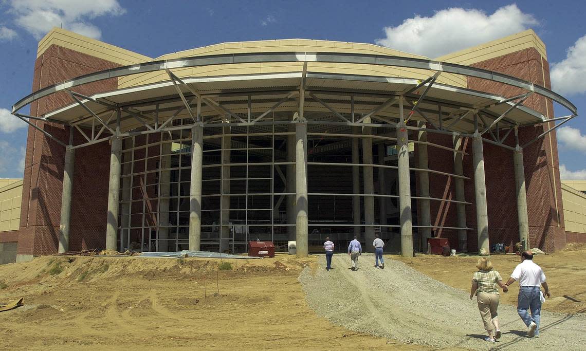 From Aug. 4, 2002, Gamecock Club members, USC faculty, staff and students toured USC’s new arena, the Carolina Center, during an open house.