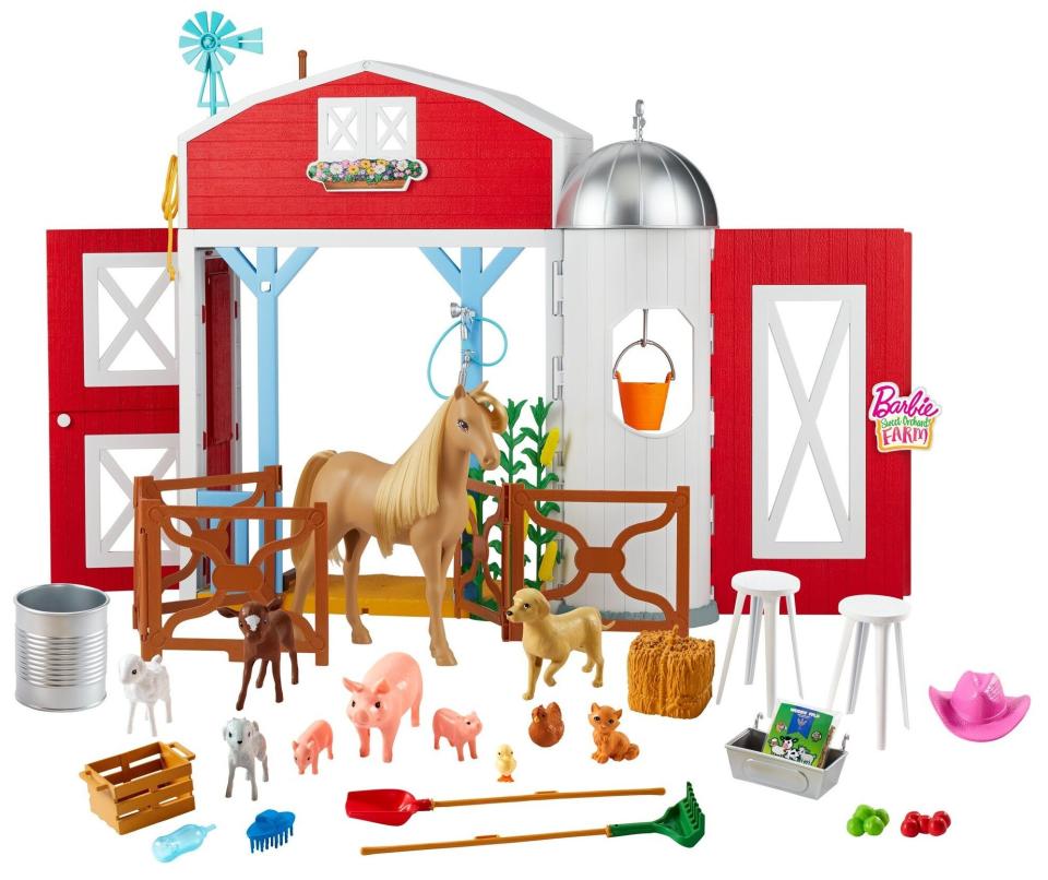 <a href="This Barbie set might inspired the independent play parents everywhere need right now." target="_blank" rel="noopener noreferrer">This farm barn Barbie set</a> might inspire the independent play parents everywhere need right now. (Photo: Walmart)