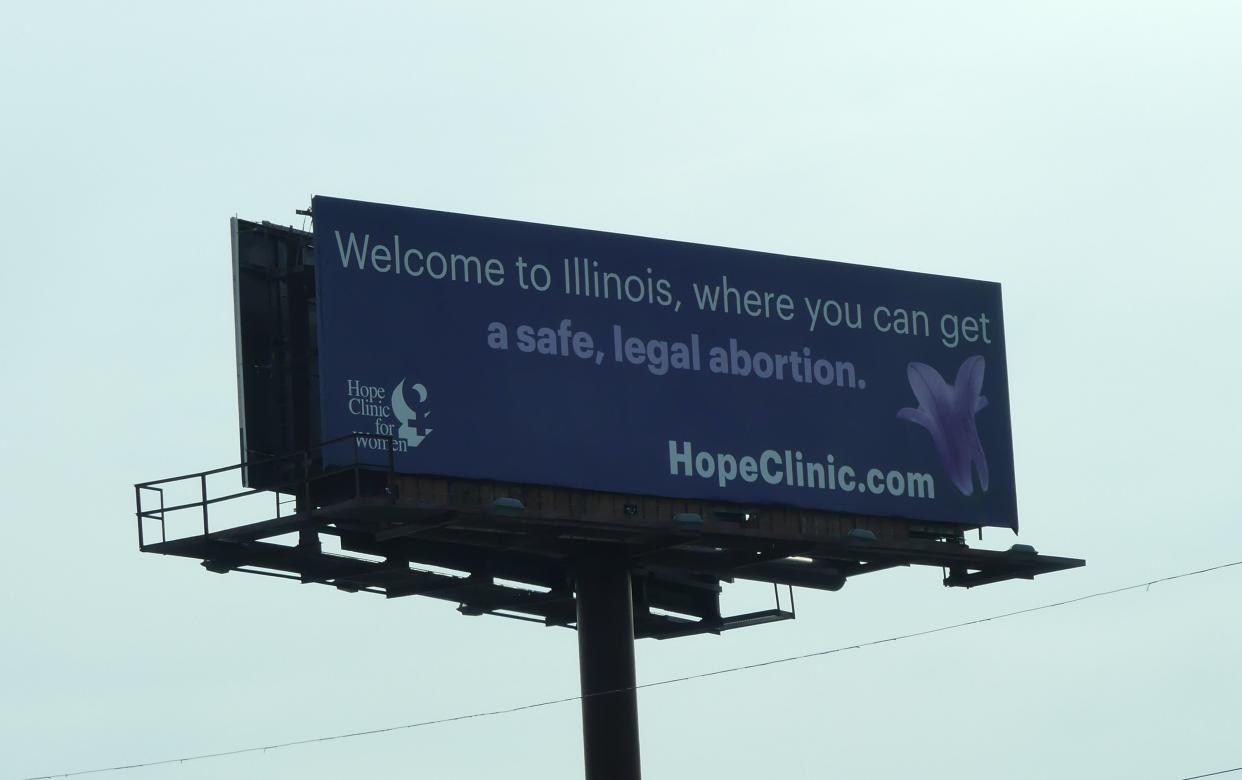 An abortion clinic in. Illinois placed this billboard at the Missouri border. (Photo: The Hope Clinic)