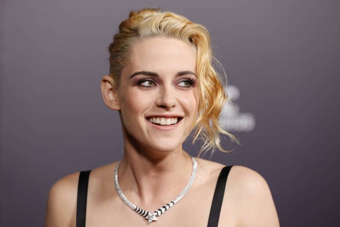 Kristen attends an event