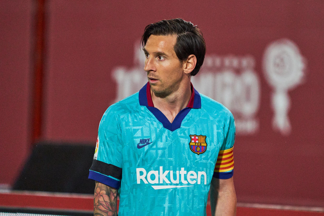 MALLORCA, SPAIN - JUNE 13: Lionel Messi of FC Barcelona during the Liga match between RCD Mallorca and FC Barcelona at Iberostar Estadi on June 13, 2020 in Mallorca, Spain. (Photo by Rafa Babot/MB Media/Getty Images)