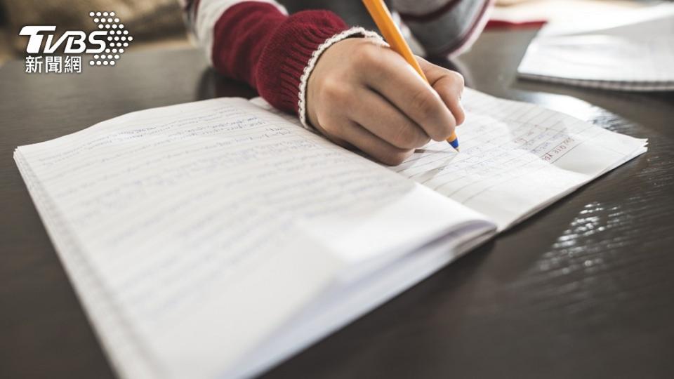 學生的寒假將到來，許多學校都會指派作業。（示意圖／Shutterstock達志影像）