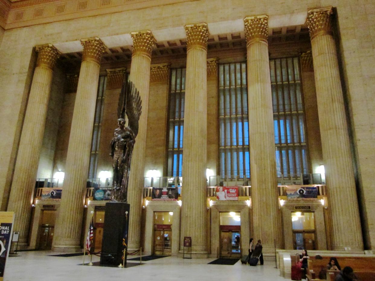 Main Concourse, 30th Street Station, looking east.