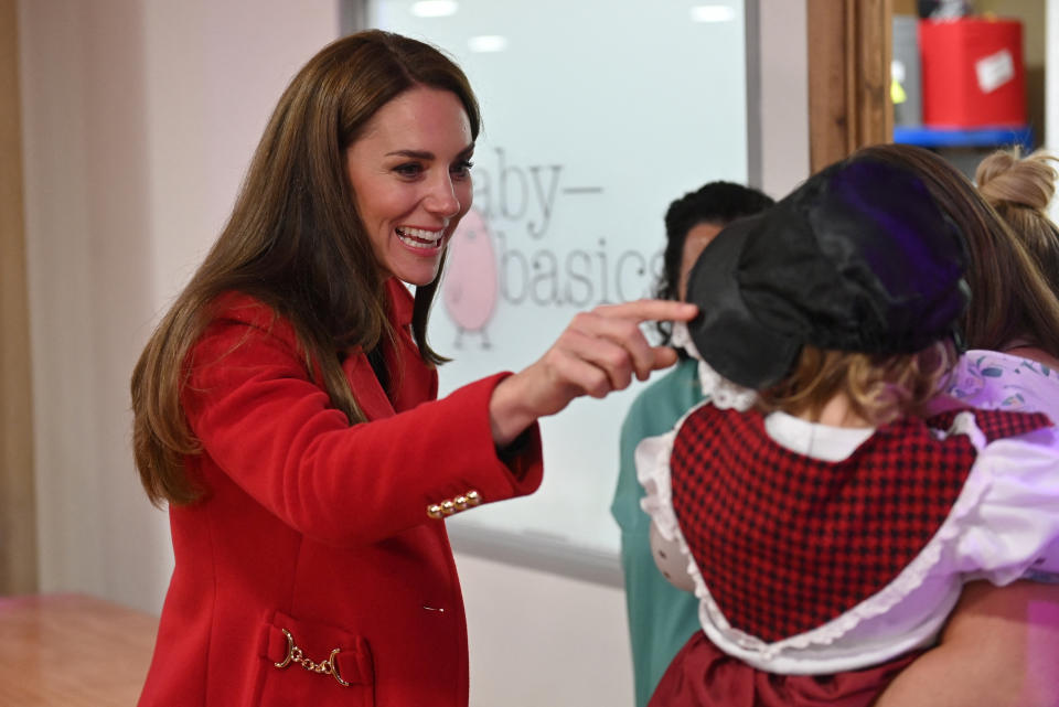 Prinzessin Kate ist zwar beliebt, aber so beliebt nun auch wieder nicht (Bild: Geoff Pugh/Pool via REUTERS)