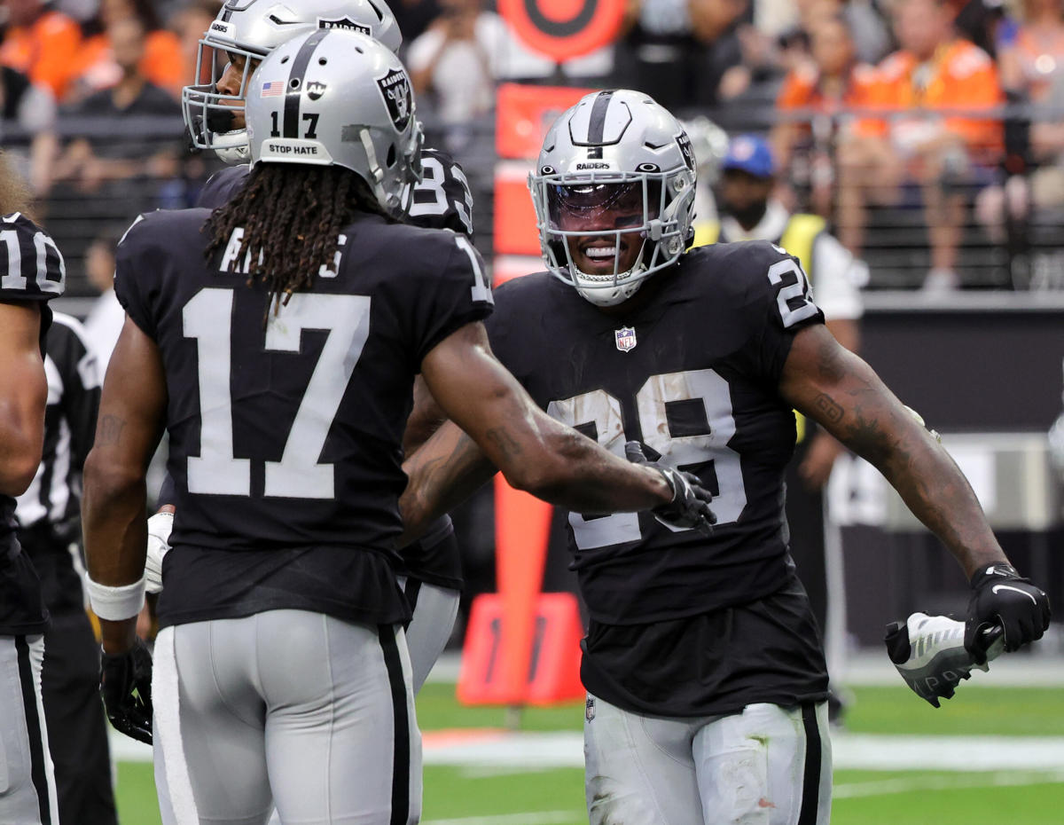 Three Raiders named to Pro Football Focus's 2022 All-Pro Team