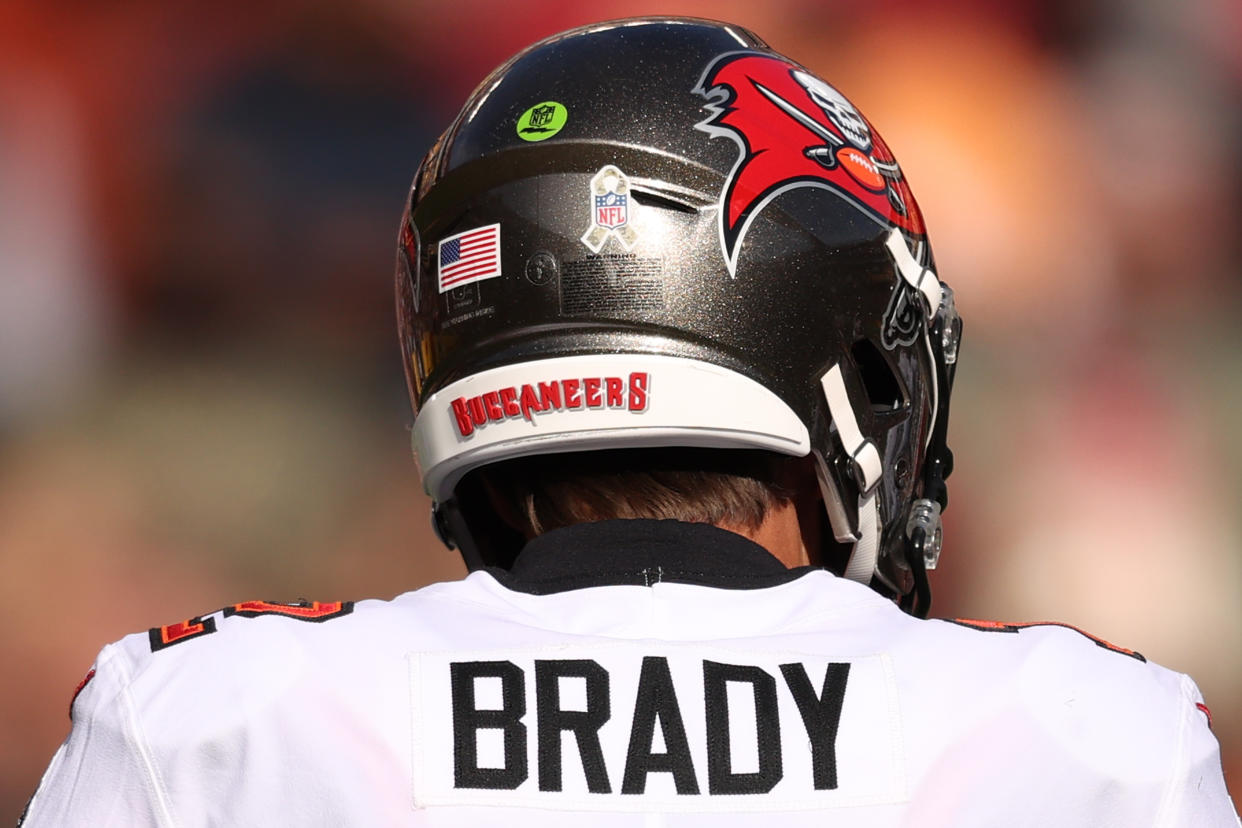 LANDOVER, MARYLAND - NOVEMBER 14: Quarterback Tom Brady #12 of the Tampa Bay Buccaneers looks on against the Washington Football Team at FedExField on November 14, 2021 in Landover, Maryland. (Photo by Patrick Smith/Getty Images)