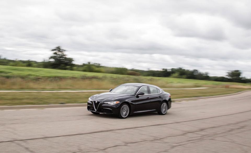 2017 Alfa Romeo Giulia 2.0T AWD