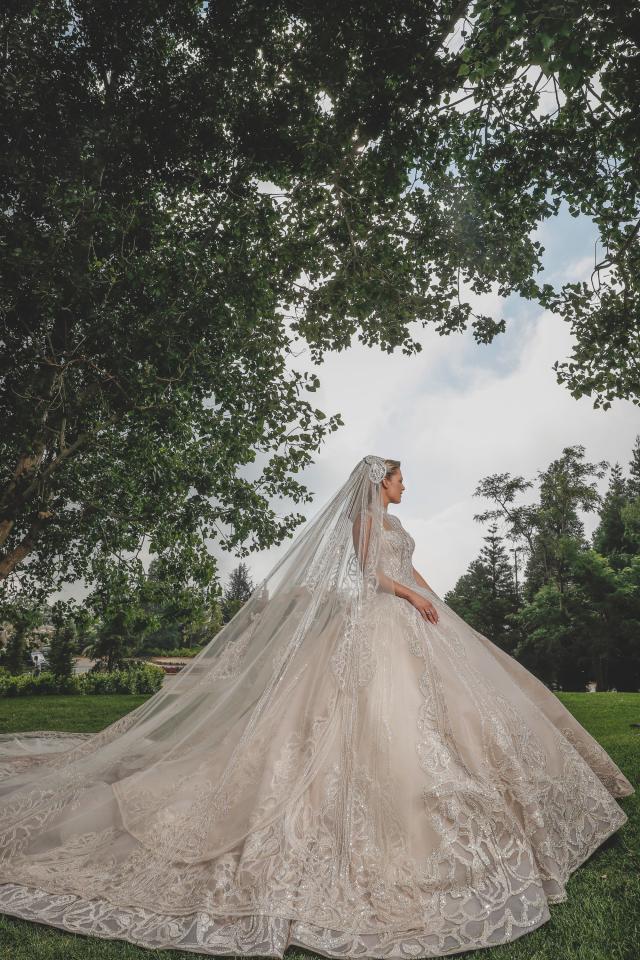 Elie Saab Designed the Most Beautiful Wedding Dress for His Daughter-in-Law