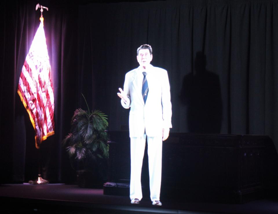 Hologram of President Reagan at the library.