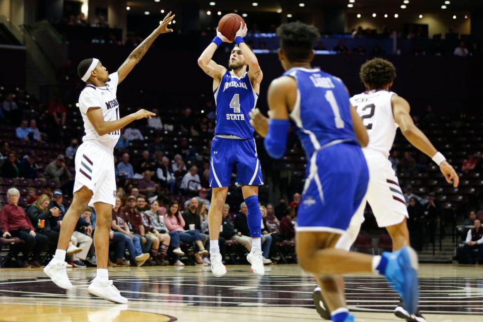 Indiana State's Cooper Neese shoots a three-pointer on the Missouri State Bears at JQH Arena on Tuesday, Feb. 15, 2022. 