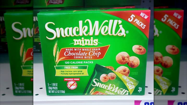 Box of SnackWell's mini cookie packs