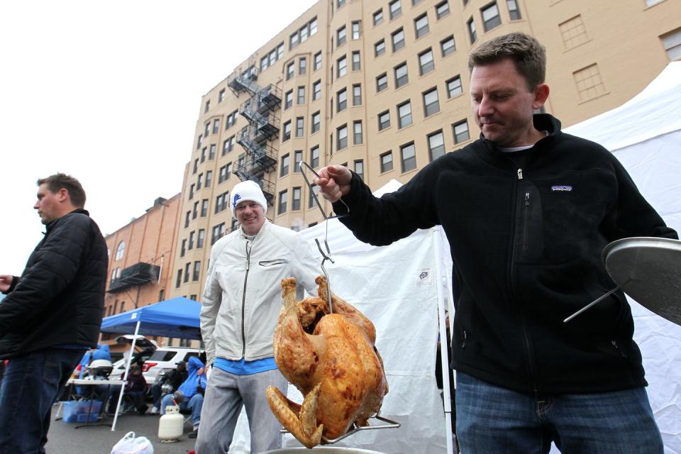 <p>It can be a little daunting to deep-fry your own turkey, but doing so will make you a legend among adults and children alike. The theatrical process transforms the typical turkey centerpiece into something exciting, with a deep-fried crunch and super moist meat. All you need is a deep-fryer and a little know-how. </p>