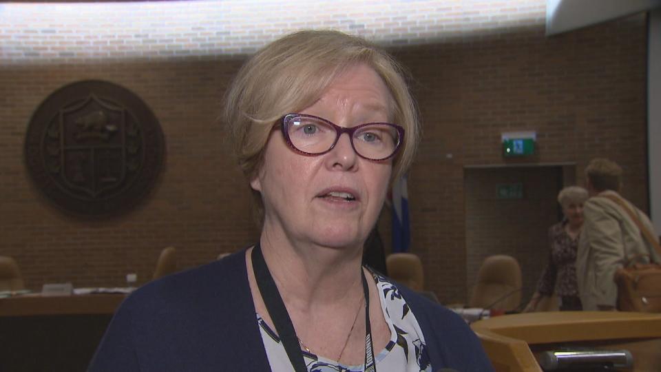 Counc, Shelley Carroll, a former member of the Toronto Police Services Board, says in general police services across the country support stricter gun laws.