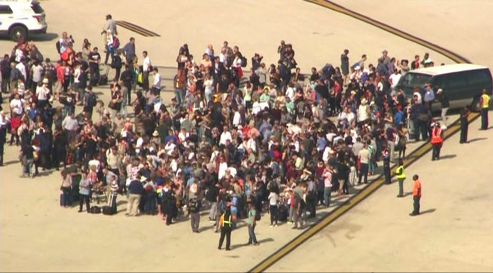 Multiple people shot at Ft. Lauderdale airport