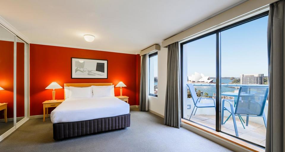  rooms with harbour views at the Rendezvous Hotel sydney