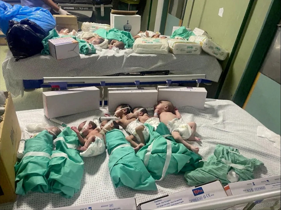 When the oxygen supply in the neonatal unit at Shifa Hospital ran out on Sunday, newborns who had previously been in incubators had to be moved out of the unit.