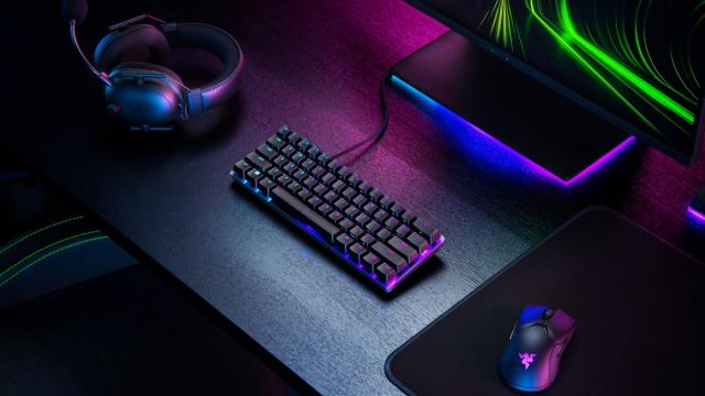 Dominate on a Different Scale: Razer Unveils the Razer Huntsman Mini – Razer  Newsroom